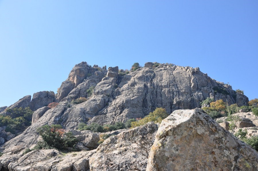 vali bektas gordes in turizm degerlerinden sahinkaya yi inceledi