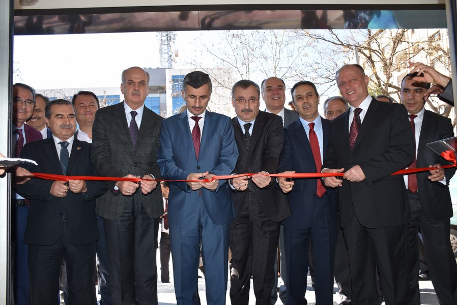 manisa e tipi ceza infaz kurumunda kalan hukumlu ve tutuklularin el sanatlari sergisi acildi