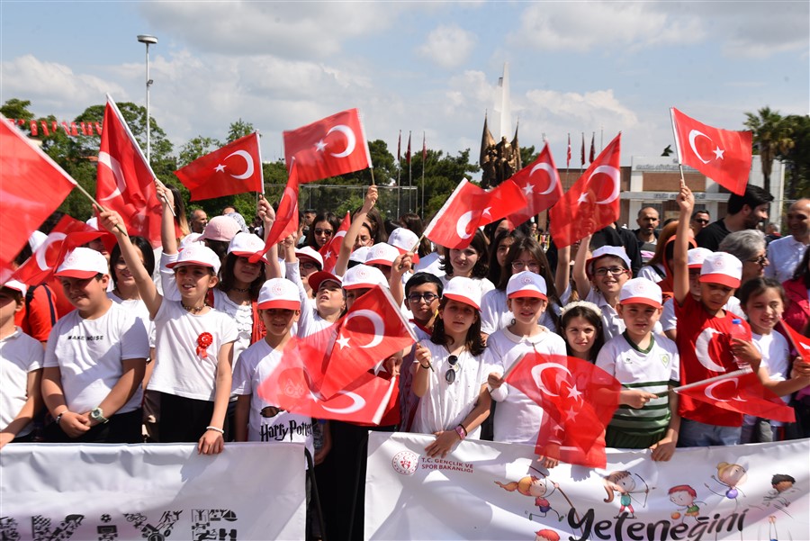 19 Mayıs Atatürk’ü Anma Gençlik ve Spor Bayramı Coşkuyla Kutlandı