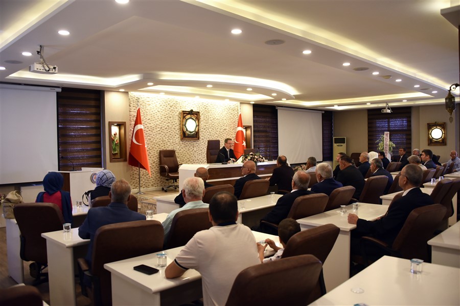 Vali Enver Ünlü Şehit Aileleri ve Gaziler İle Bir Araya Geldi