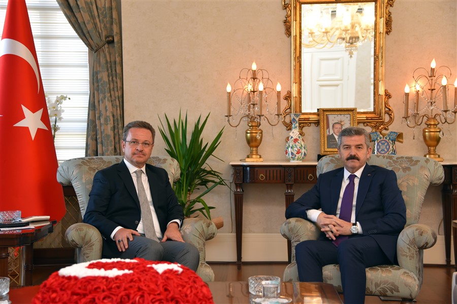 Uşak Valisi Ergün’den Vali Ünlü’ye Ziyaret