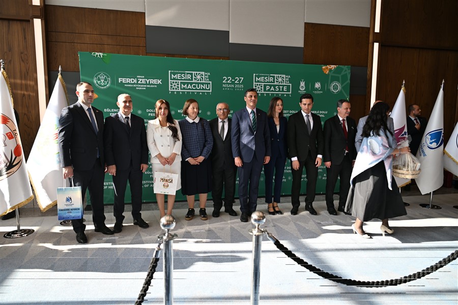 Vali Özkan, Mesir Festivali Kapsamında Yabancı Delegasyonla Bir Araya Geldi